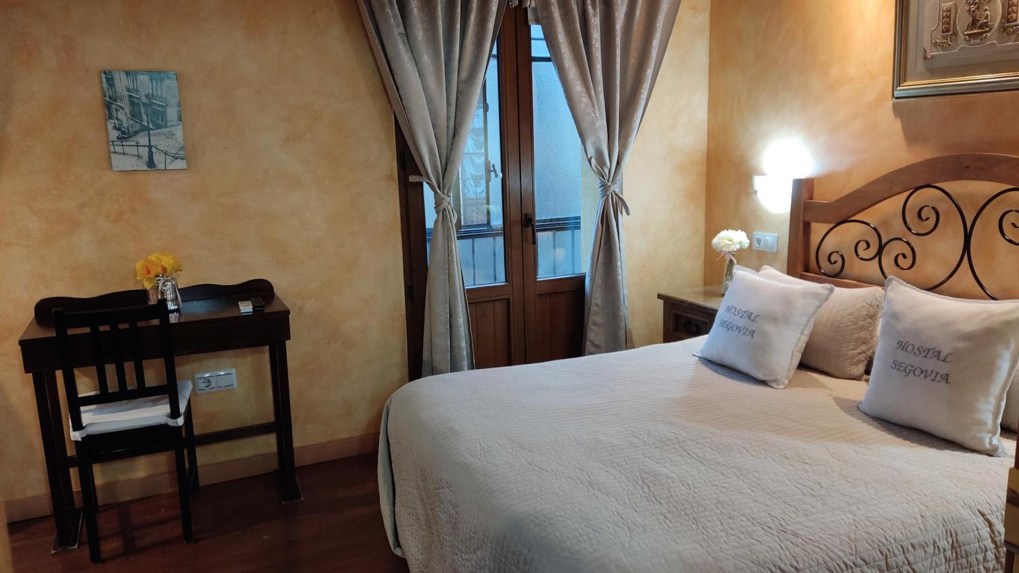 Hostal Segovia Adults Only Pokój zdjęcie